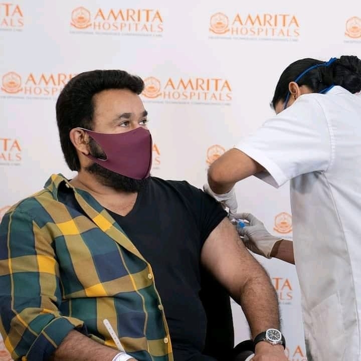 Mohanlal takes 1st jab of Covid vax.(photo:Instagram)