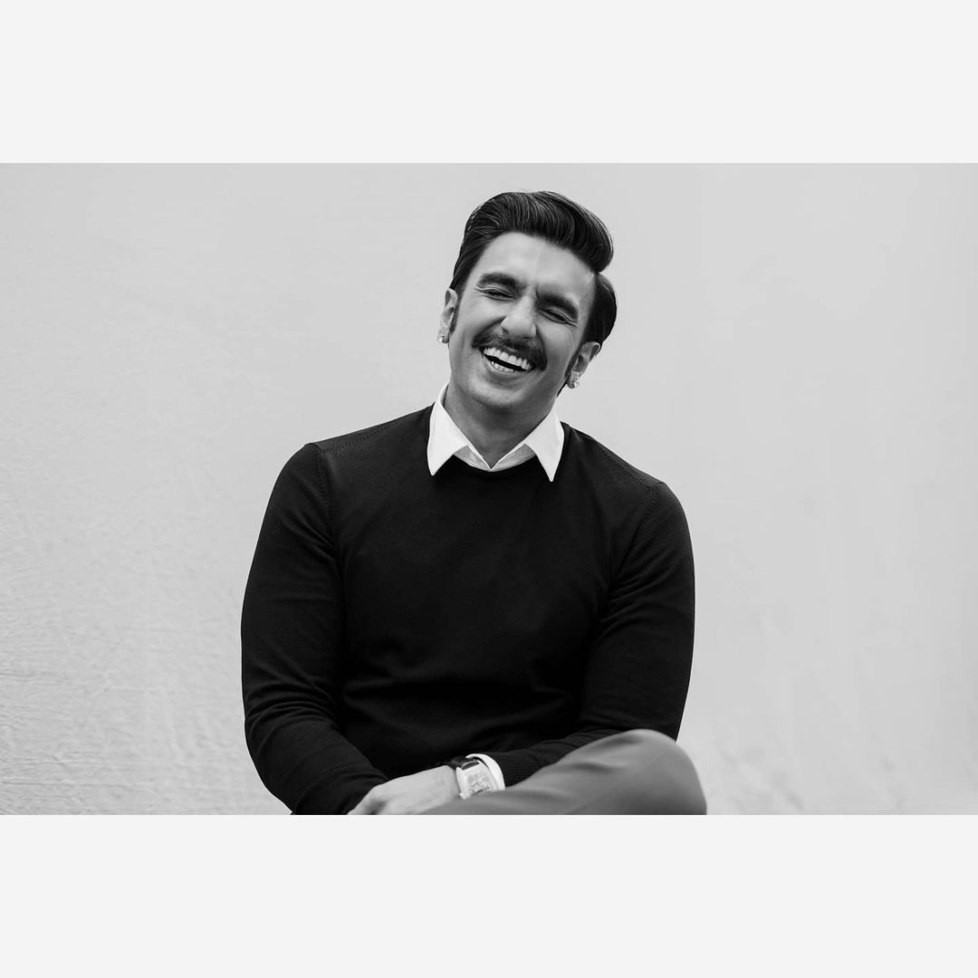 Ranveer Singh spreads happiness through monochrome photo-op