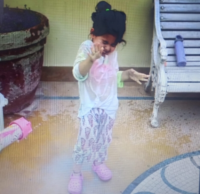 Bollywood wishes fans on Holi