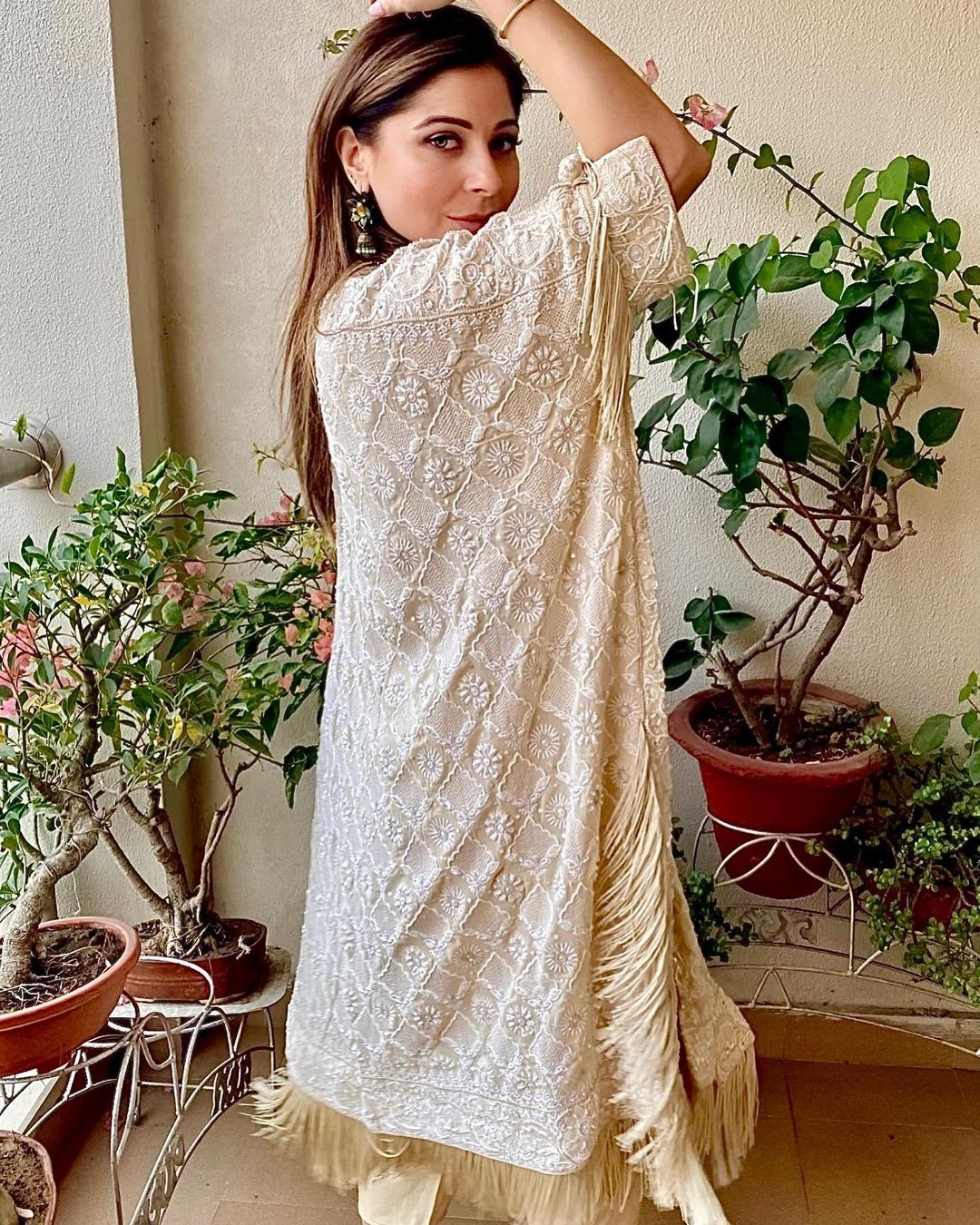 Kanika Kapoor recalls her 'tough time' after testing Covid positive last year.(photo:instagram)