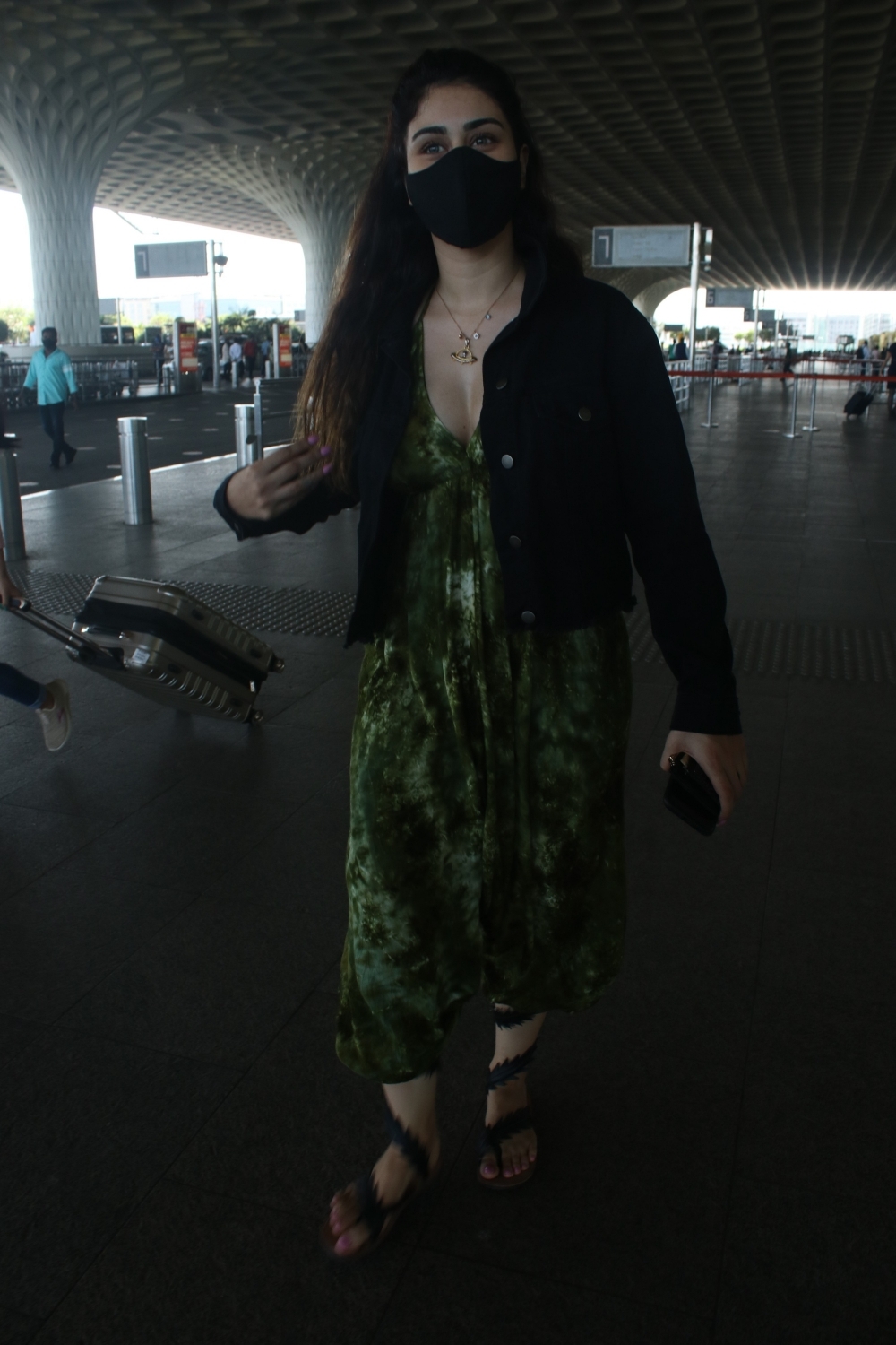 Mumbai: Warina Hussain Spotted at Airport Departure On Wednesday 31th March, 2021. (Photo: IANS)