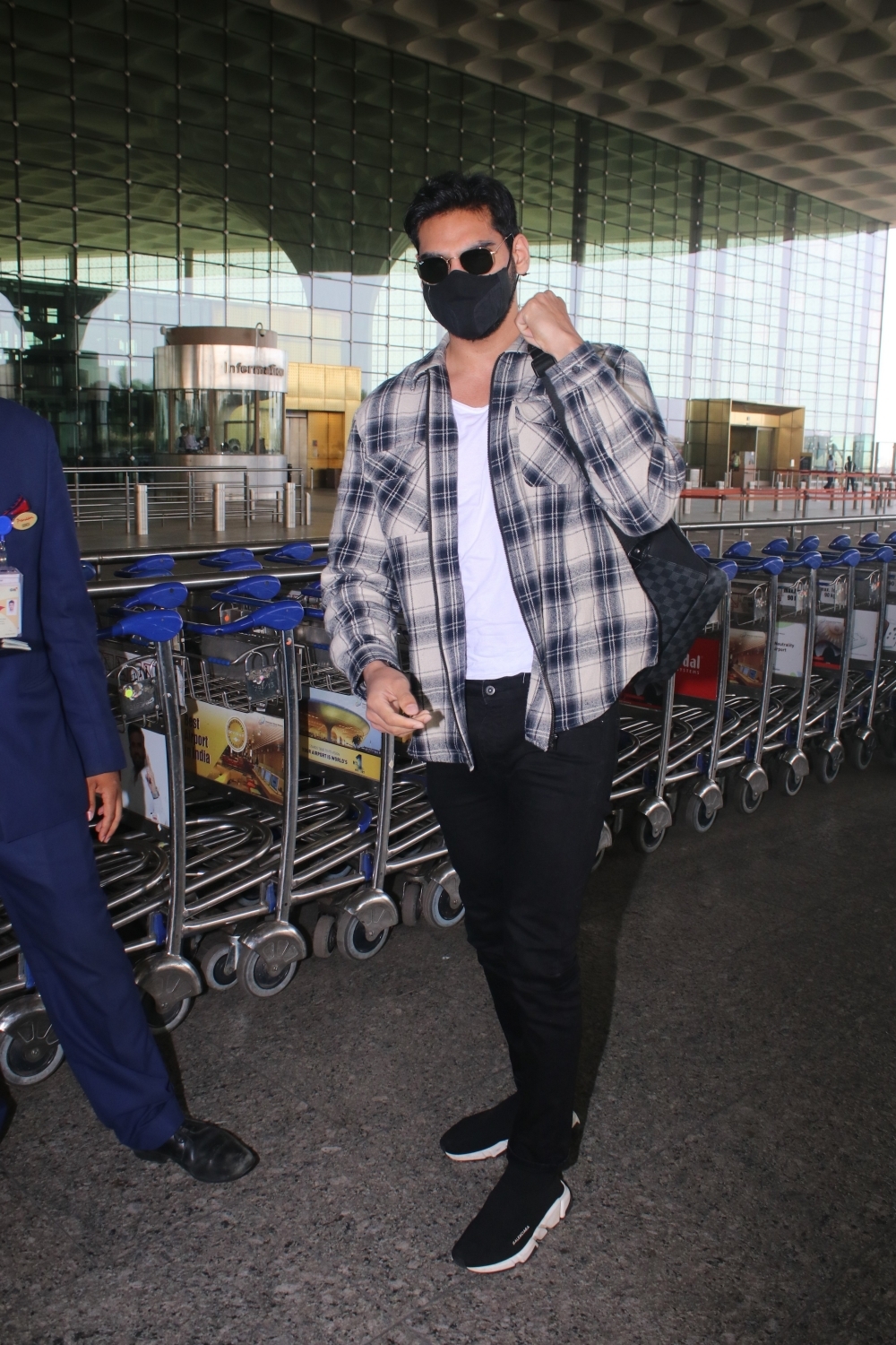 Mumbai: Ahaan Shetty spotted at airport departure On Thursday 08th April, 2021. (Photo: IANS)