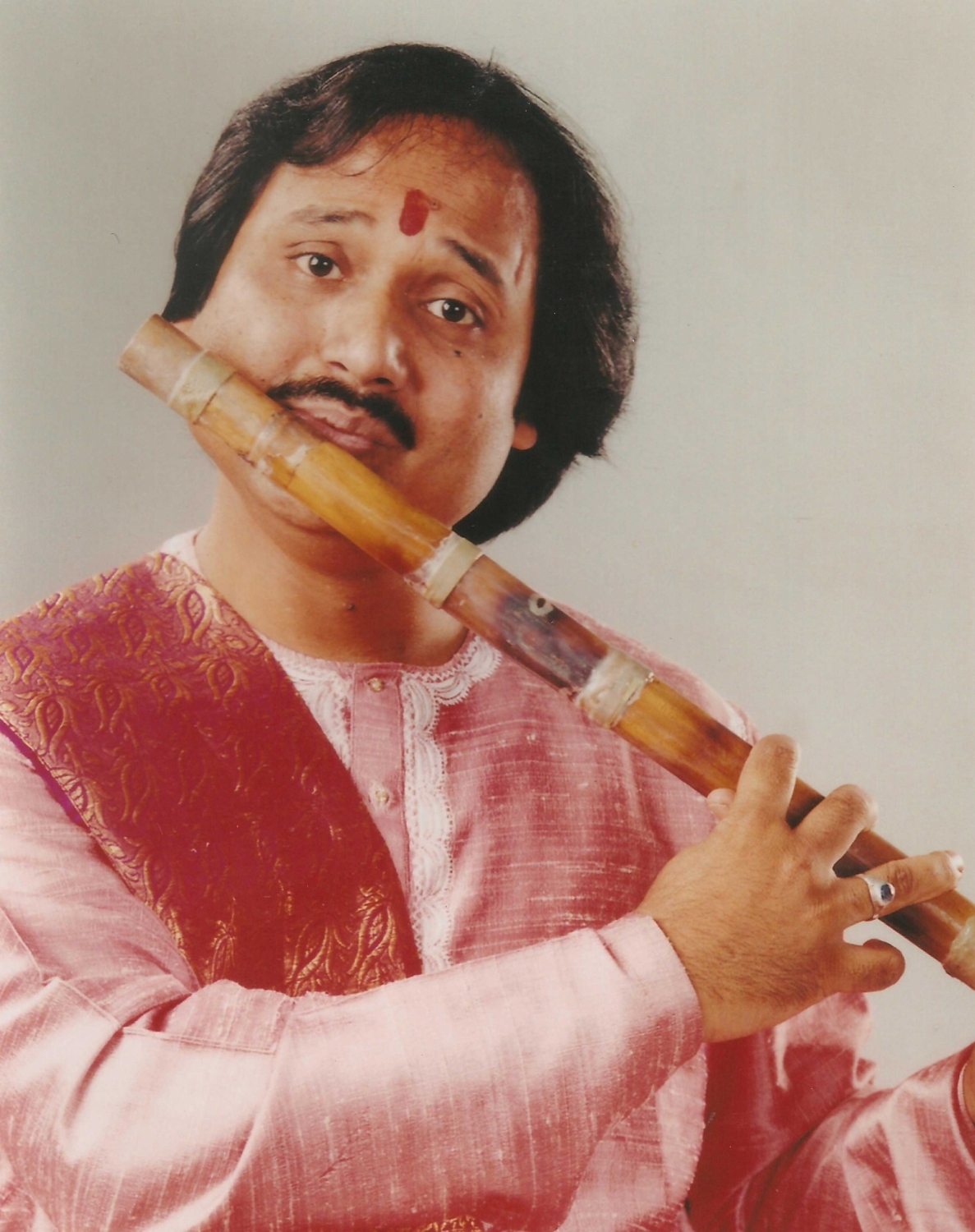 Unnecessary crowd of musicians in the field today:Flutist Ronu Majumdar.(photo:IANSLIFE)