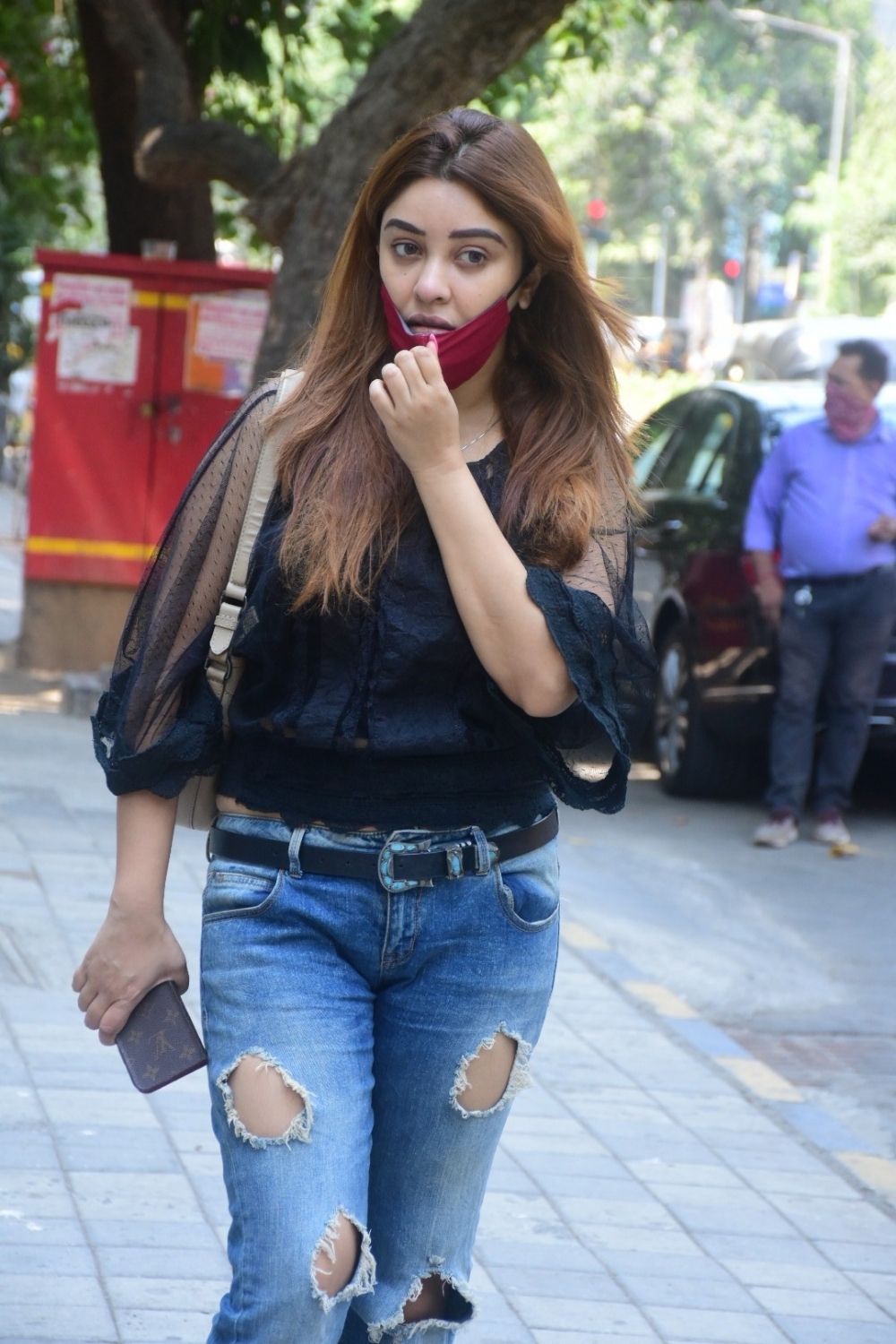 Mumbai: Payal Ghosh at foodhall in Bandra On Monday, 10 May, 2021. (Photo: Sanjay Tiwari)