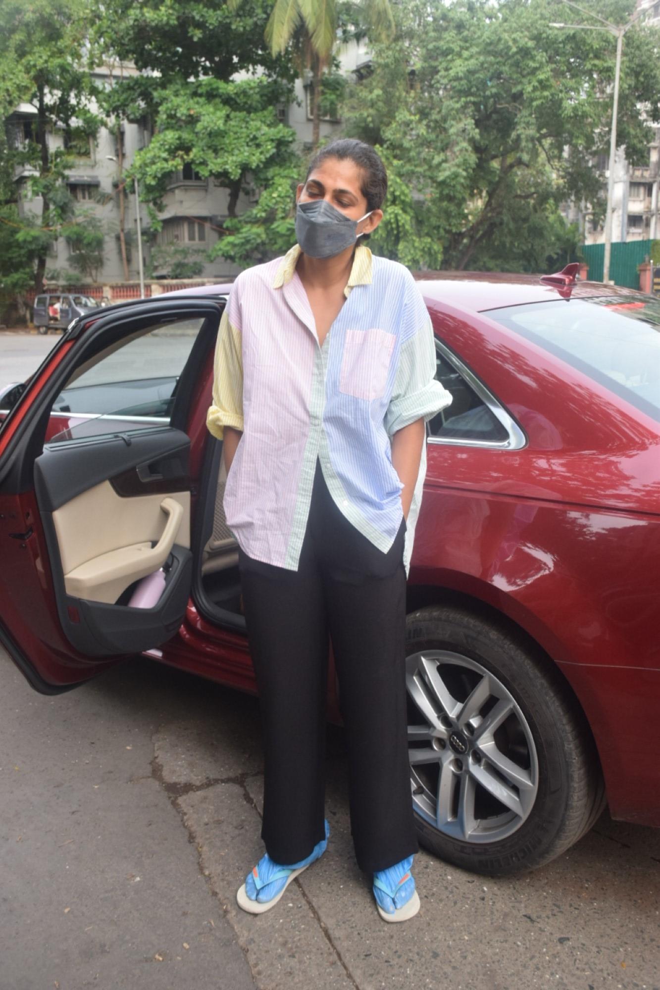 Mumbai: Kubra Sait Spotted at Juhu On Monday, 31 May, 2021.(Photo: Sanjay Tiwari)