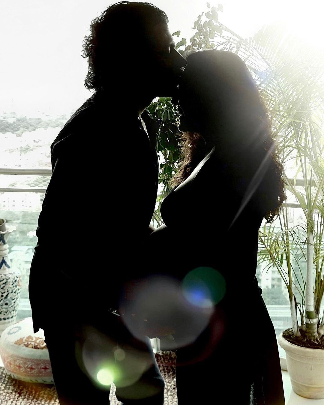 Neeti Mohan, Nihaar Pandya blessed with baby boy.(photo:instagram)