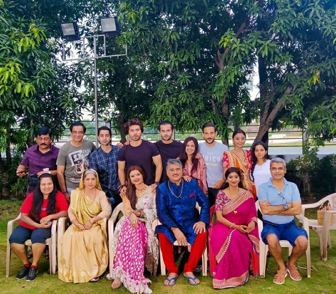 Jeevansh Chadha with co stars