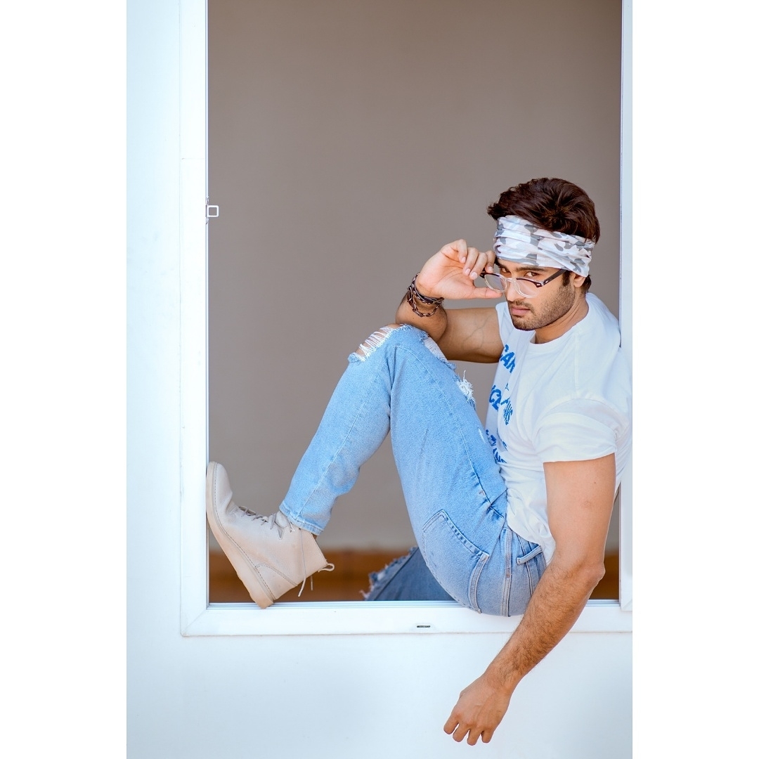 Sudheer Babu posts a picture with a quirky caption.