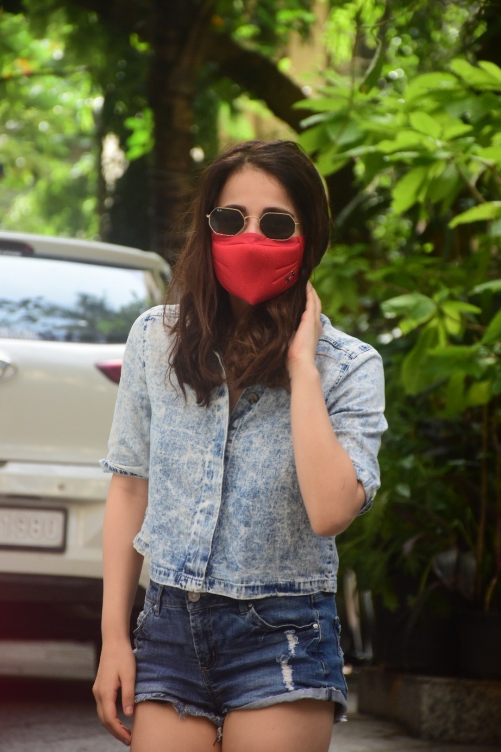 Mumbai: Radhika Madan spotted at madock office in Santacruz on Monday June 21, 2021.(Photo: Sanjay Tiwari/IANS)
