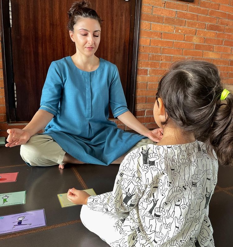 Yoga across generations.(photo:IANSLIFE)