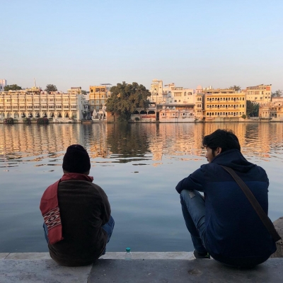 Ishaan Khatter, Janhvi Kapoor share memories as their film 