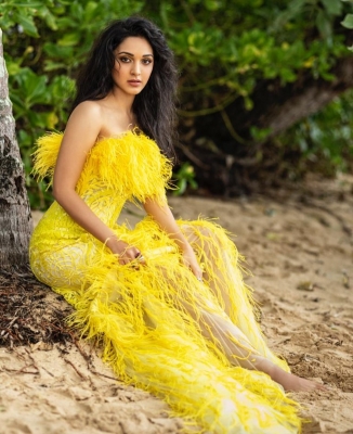 Actress Kiara Advani has been trolled over her latest photograph, where she is seen flaunting a bright yellow dress. The 