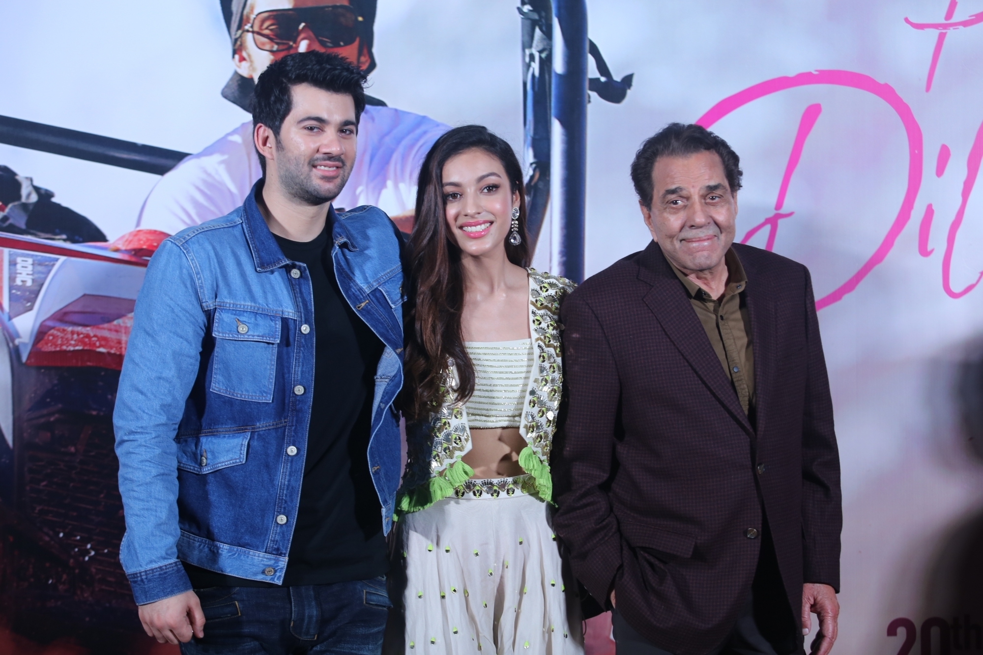 Mumbai: Debutants Karan Deol, Sahher Bambba with actor Dharmendra at the trailer launch of their upcoming film "Pal Pal Dil Ke Paas" in Mumbai, on Sep 5, 2019. (Photo: IANS)