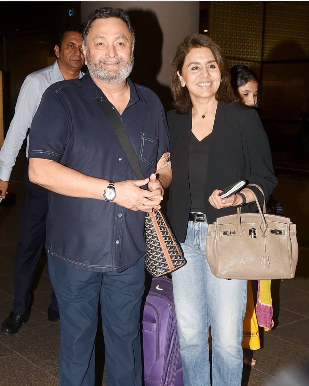 Veteran actor Rishi Kapoor, who was undergoing medical treatment in New York, returned to India on Tuesday. Expressing his happiness on his arrival in the country, Rishi took to Twitter and wrote: "Back home... after 11 months 11 days. Thank you all."