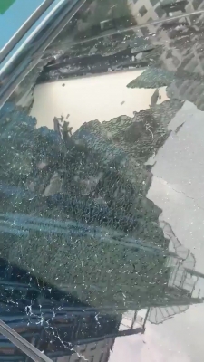 A huge piece of rock fell on actress Mouni Roy