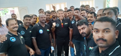 Bollywood producer Shailendra Singh kicked off a unifying rally to mark the 150th birthday of Mahatma Gandhi.