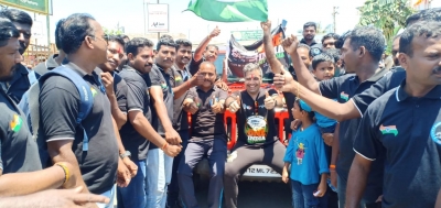 Bollywood producer Shailendra Singh kicked off a unifying rally to mark the 150th birthday of Mahatma Gandhi.