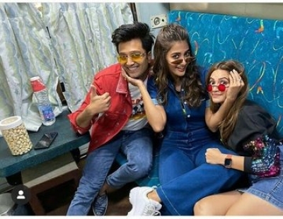 Mumbai: Actors Riteish Deshmukh, Pooja Hegde and Kriti Kharbanda travel by a special promotional train from Mumbai to Delhi as part of 