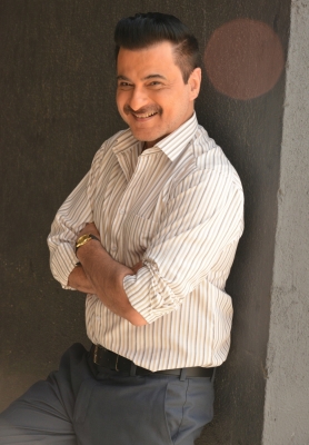 Aamir Khan, Deepika Padukone, Hrithik Roshan, Varun Dhawan, John Abraham, Vidya Balan and Anil Kapoor were some of the Bollywood actors who were photographed exercising their right to vote on October 21. But actor Sanjay Kapoor was left disappointed as he couldn