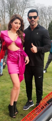 Actors Urvashi Rautela and John Abraham during the shooting of their song Pagalpanti.