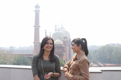 Shweta Tiwari and Anjali Tatrari shooting for SET