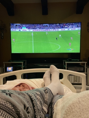 Caption: Megastar Amitabh Bachchan has been advised bed rest, and he is using social media to share health updates with his fans and followers. The actor says his body is giving a signal to slow down.