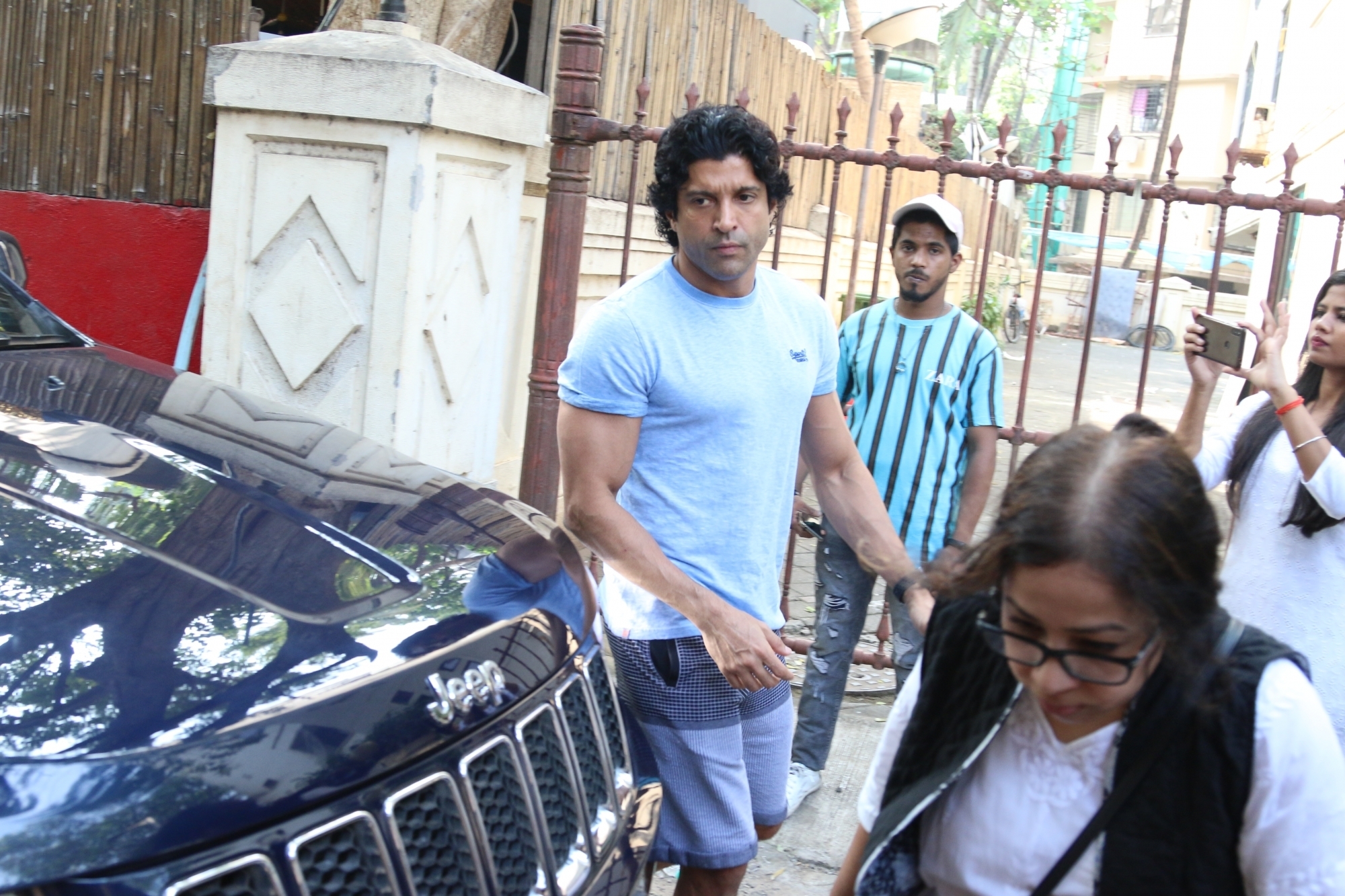 Mumbai: Actor Farhan Akhtar at the funeral of Shaukat Azmi - veteran actress, wife of renowned Late Urdu poet and lyricist Kaifi Azmi and mother of actress Shabana Azmi - in Mumbai on Nov 23, 2019. (Photo: IANS)