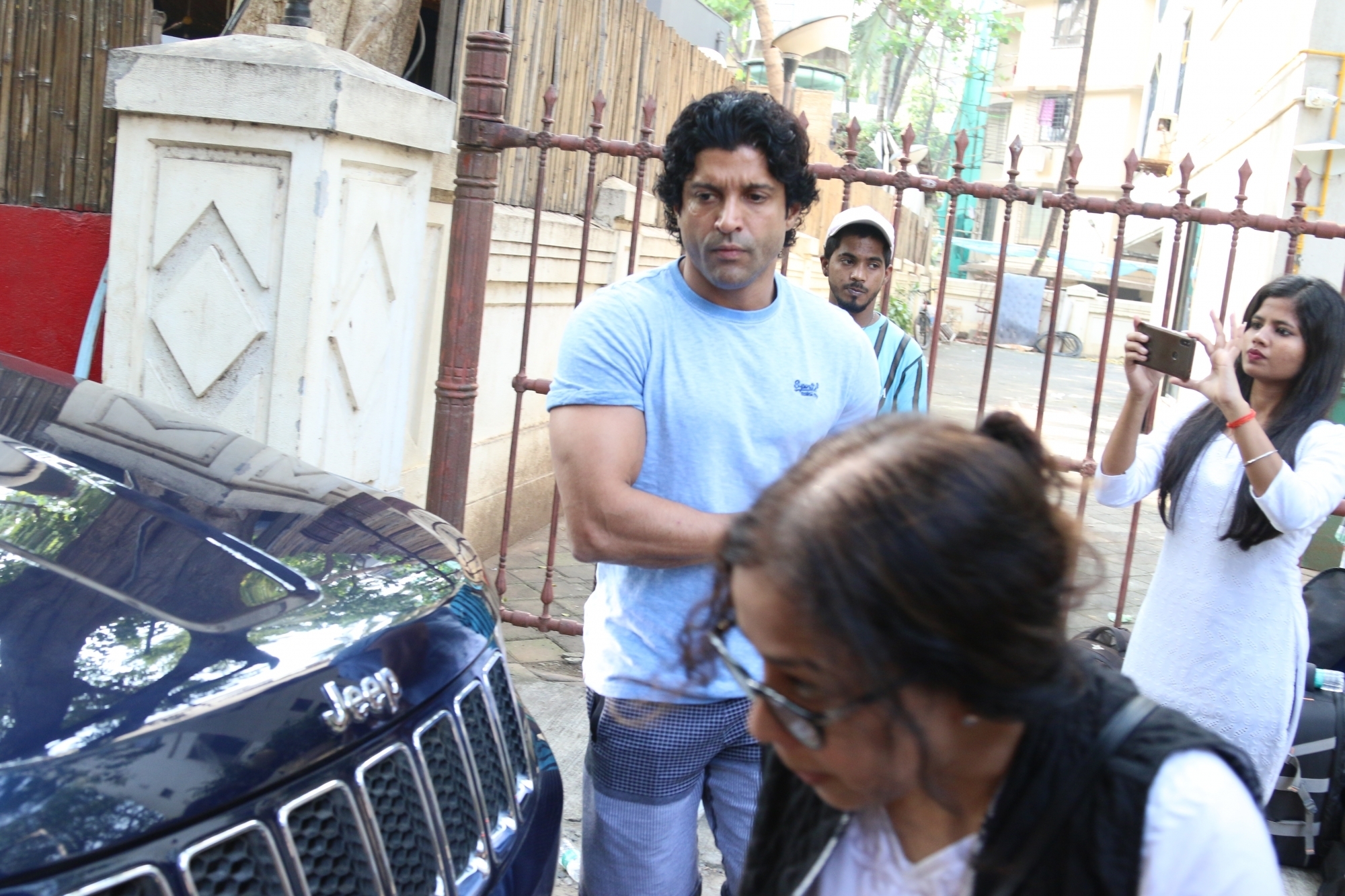 Mumbai: Actor Farhan Akhtar at the funeral of Shaukat Azmi - veteran actress, wife of renowned Late Urdu poet and lyricist Kaifi Azmi and mother of actress Shabana Azmi - in Mumbai on Nov 23, 2019. (Photo: IANS)