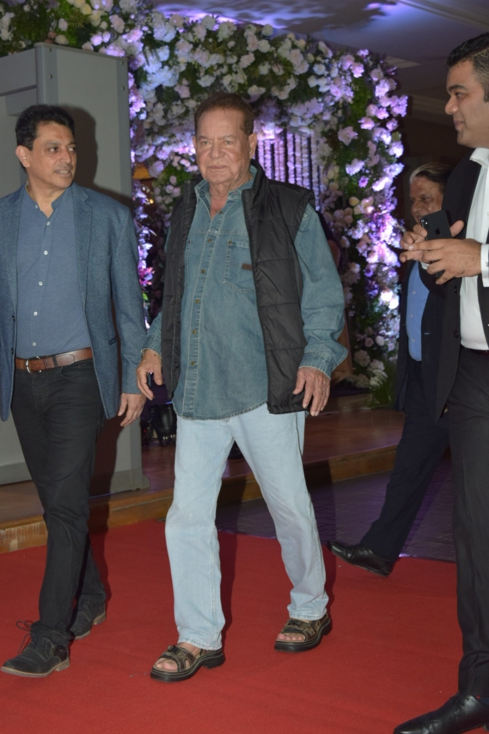Mumbai: Actor Salman Khan's father and writer Salim Khan at the wedding reception of filmmaker Sooraj Barjatya's son Devaansh Barjatya in Mumbai on Nov 29, 2019. (Photo: IANS)