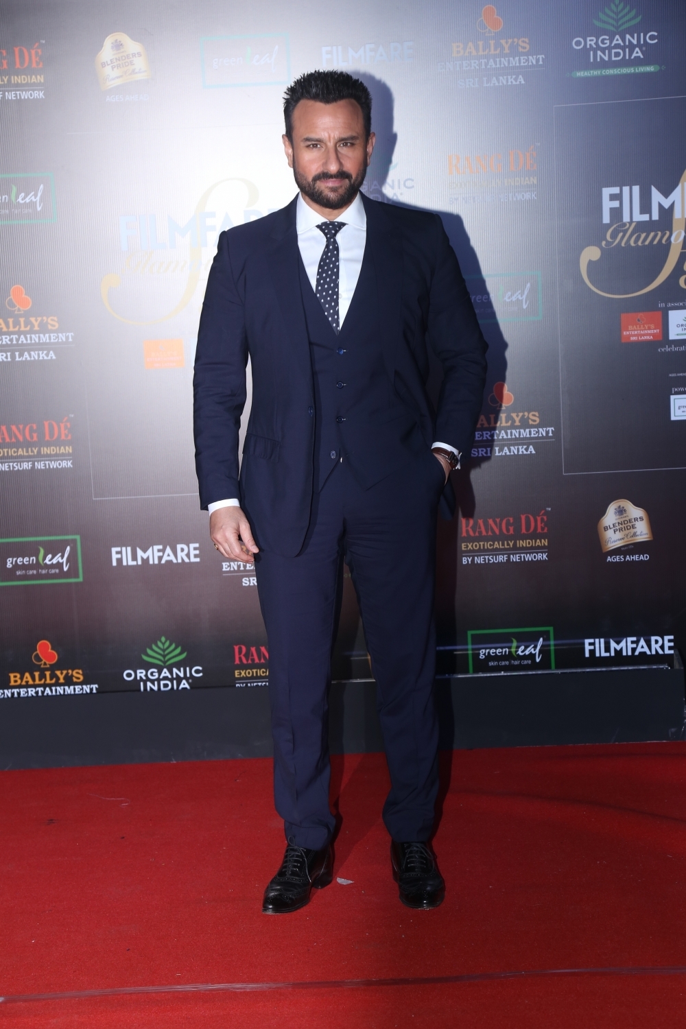 Mumbai: Actor Saif Ali Khan on the red carpet of Filmfare Glamour And Style Awards 2019 in Mumbai on Dec 3, 2019. (Photo: IANS)