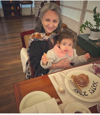 Actress Sharmila Tagore with her granddaughter Inaaya.