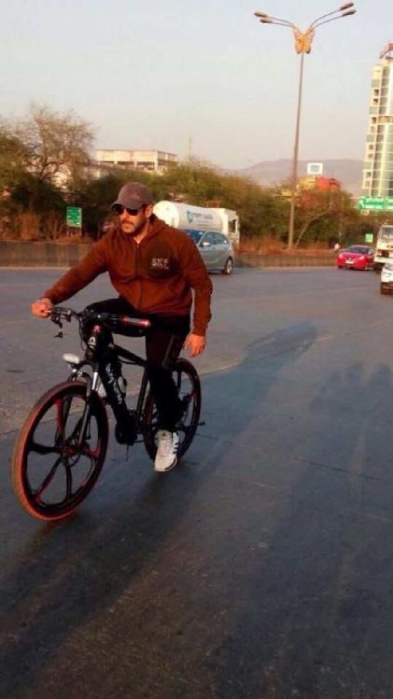 Salman Khan Riding A Cycle In Panvel