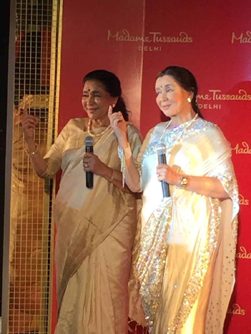 Asha Bhosle's Wax Statue