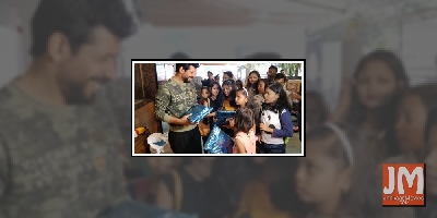 Viineet Kumar celebrates New Year's eve with underprivileged kids