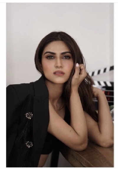 It would be an emotional moment for Pranutan Bahl if she gets an opportunity to work with her father and Bollywood actor Mohnish Bahl.