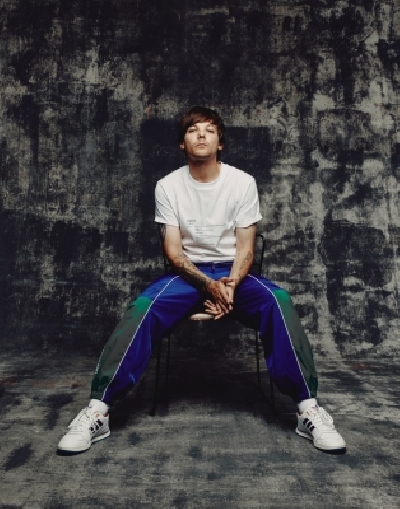 Singer Louis Tomlinson has returned with a new song, 