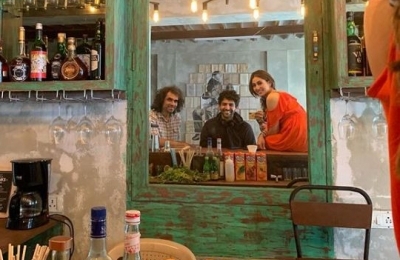 Bollywood actress Sara Ali Khan shared a mirror selfie along with her 