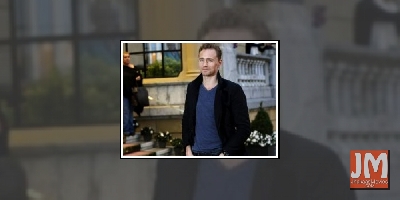 Tom Hiddleston moves in with Zawe Ashton