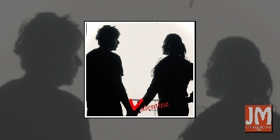 Shah Rukh's witty quip on 36th Valentine's Day with wife Gauri