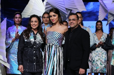 Mumbai: Actress Shraddha Kapoor with fashion designers Pankaj And Nidhi on Day 5 of the Lakme Fashion Week Summer/Resort 2020, in Mumbai on Feb 15, 2020. (Photo: IANS)