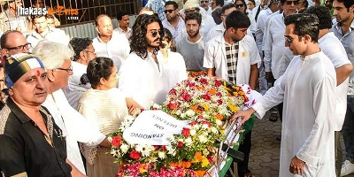 Rishi Kapoor Disappointed With Stars For Skipping Vinod Khanna's Funeral