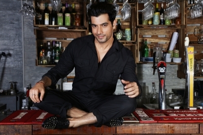 Telly star Sharad Malhotra is all praise for the power of digital stories.