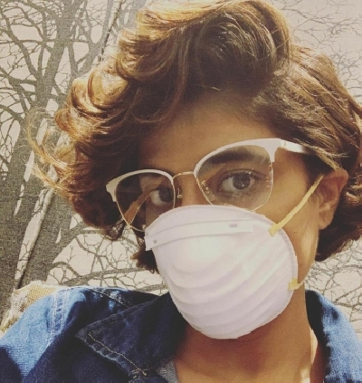 Filmmaker Tahira Kashyap is worried after seeing the increase in the number of people infected by coronavirus in India. She recently took to Instagram and posted a selfie in which she is seen wearing a mask.