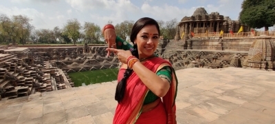 Rupali dances bare feet on heated floors of Sun temple in Ahmedabad.