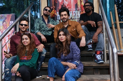 Mumbai: Singer Mika Singh, choreographer Remo D'Souza and actors Sunny Singh and Mouni Roy seen at a restaurant in Mumbai's Andheri on March 9, 2020. (Photo: IANS)
