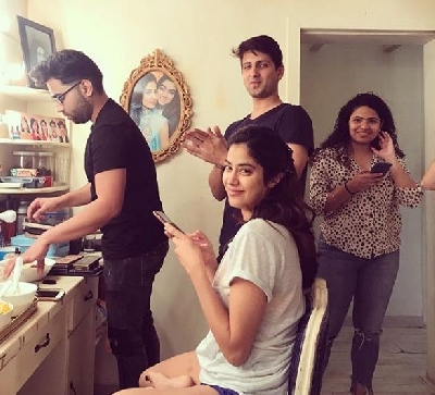 Wishes pour in for Janhvi Kapoor on her birthday.