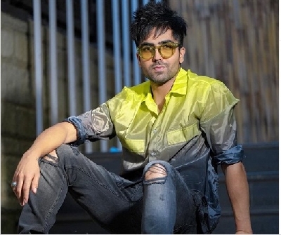 Singer Harrdy Sandhu.