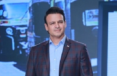 Mumbai: Actor Vivek Oberoi showcases the collection of Viviana Mall at the Bombay Times Fashion Week 2020, in Mumbai on March 14, 2020. (Photo: IANS)
