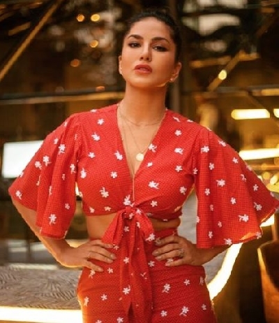 Sunny Leone shares message with her post.