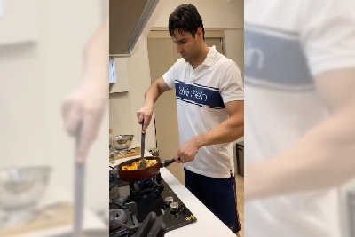 Lockdown diaries: Vivek Dahiya brings out his 'inner chef' screengrab.